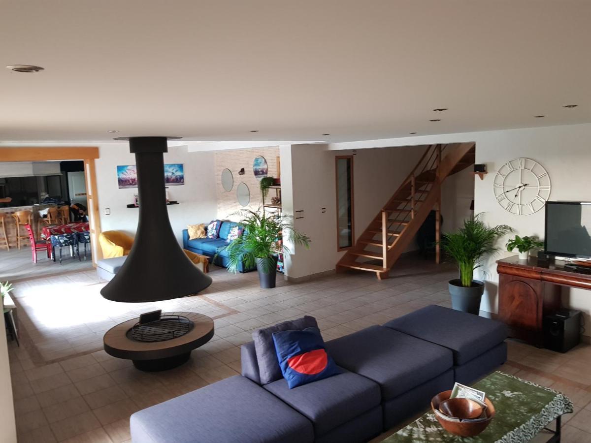 Saint-Pois Magnifique Villa Avec Piscine Interieure מראה חיצוני תמונה