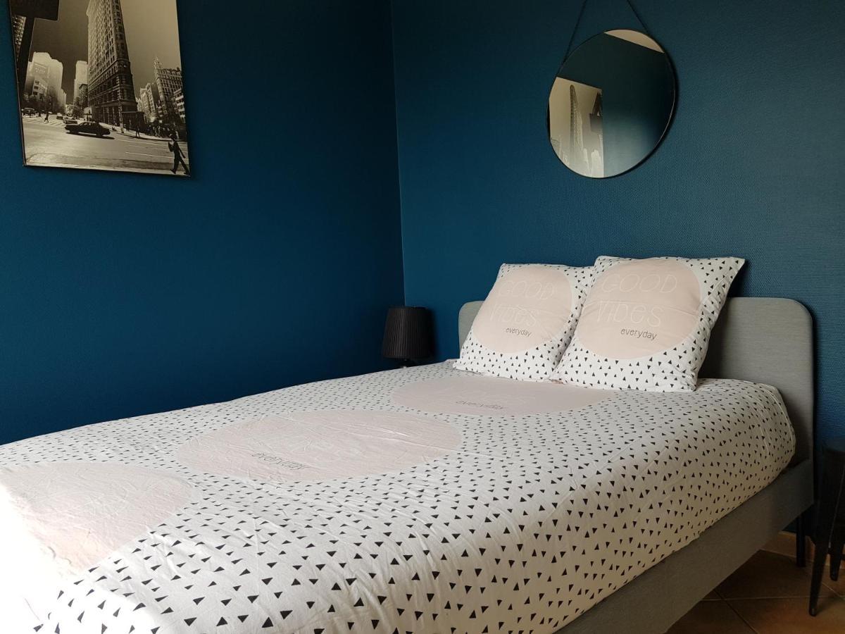 Saint-Pois Magnifique Villa Avec Piscine Interieure מראה חיצוני תמונה